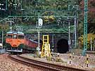 Western portal of the old Isohama Tunnel